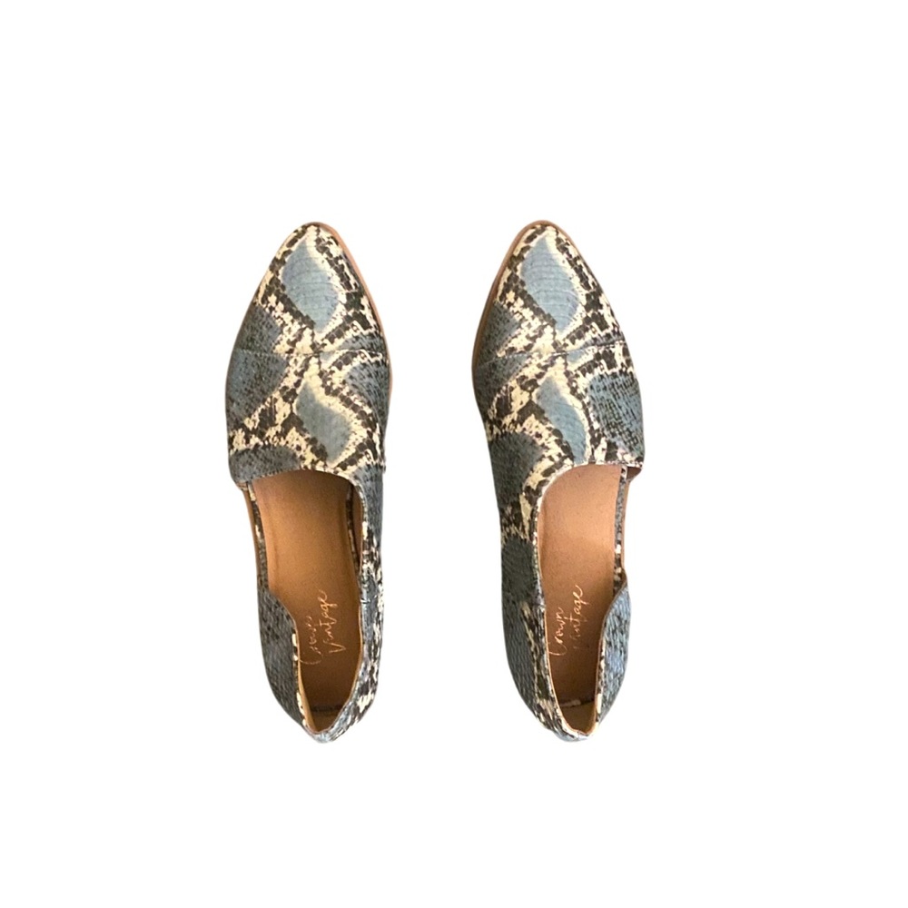 NWOT Crown Vintage snakeskin leather flats